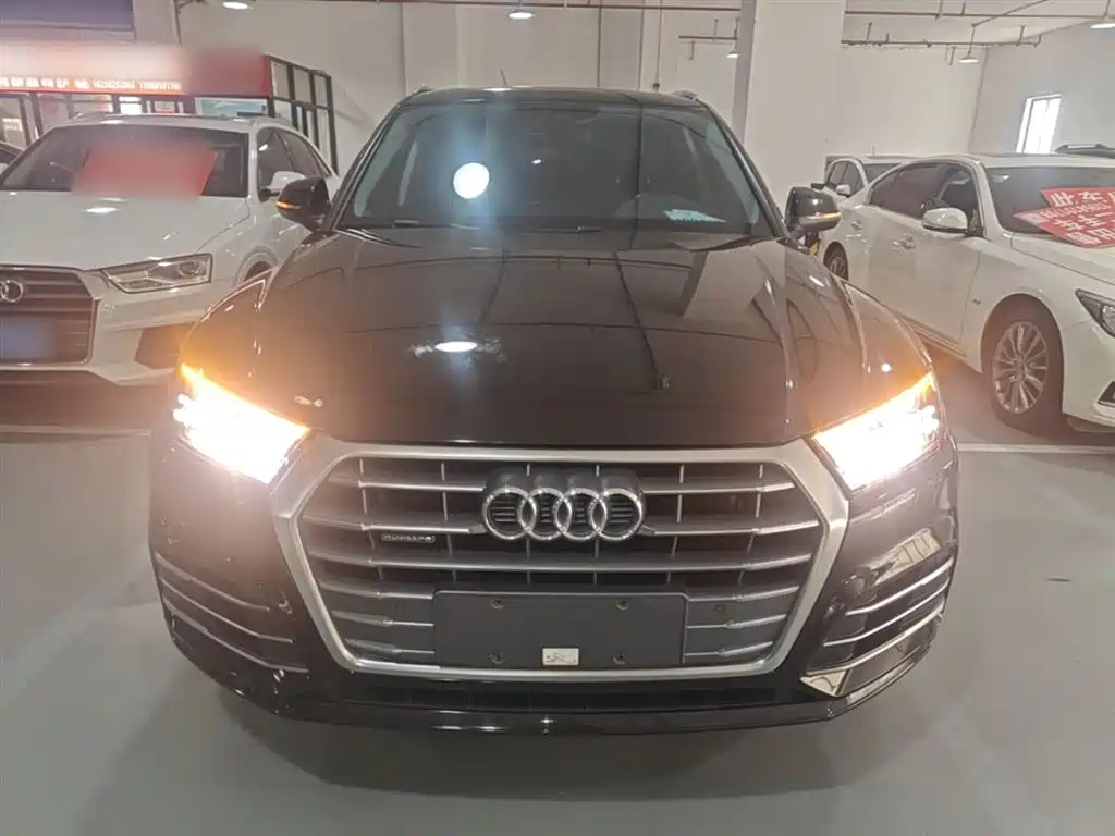 Audi Q5L 2018 40 TFSI Premium Fashion China VI фото 3