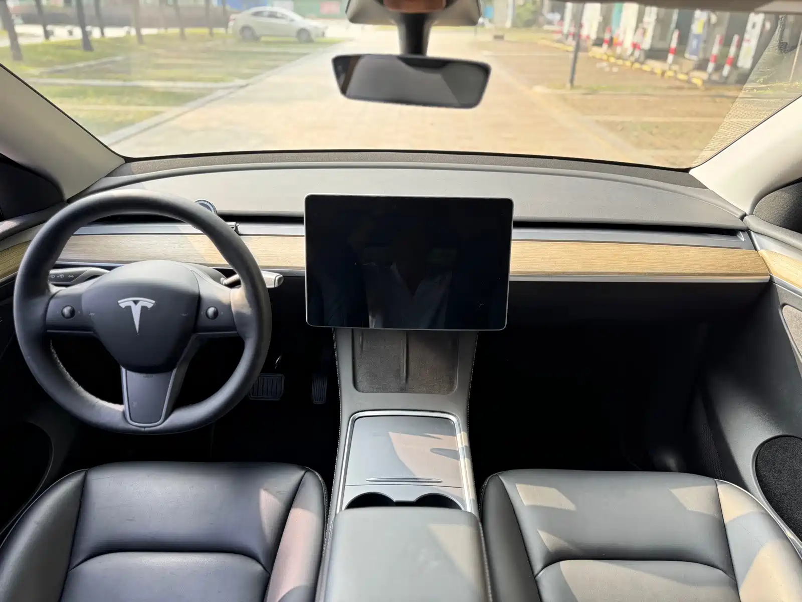 Фото 12 - Tesla Model Y