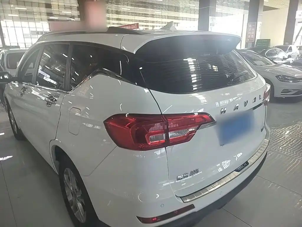 Фото 5 - Haval M6
