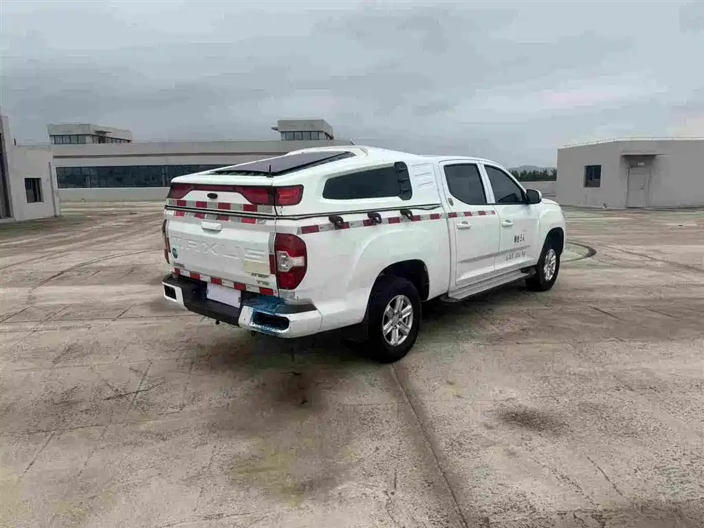SAIC Maxus Maxus T70 2020 2.0T Gasoline Automatic 4WD Comfort Long Bed High Chassis фото 9
