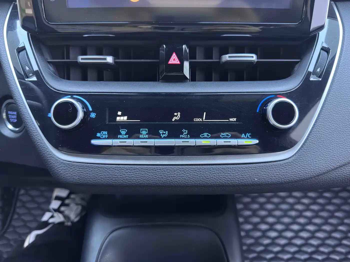 Toyota Levin 2021 185T CVT Luxury Edition фото 15