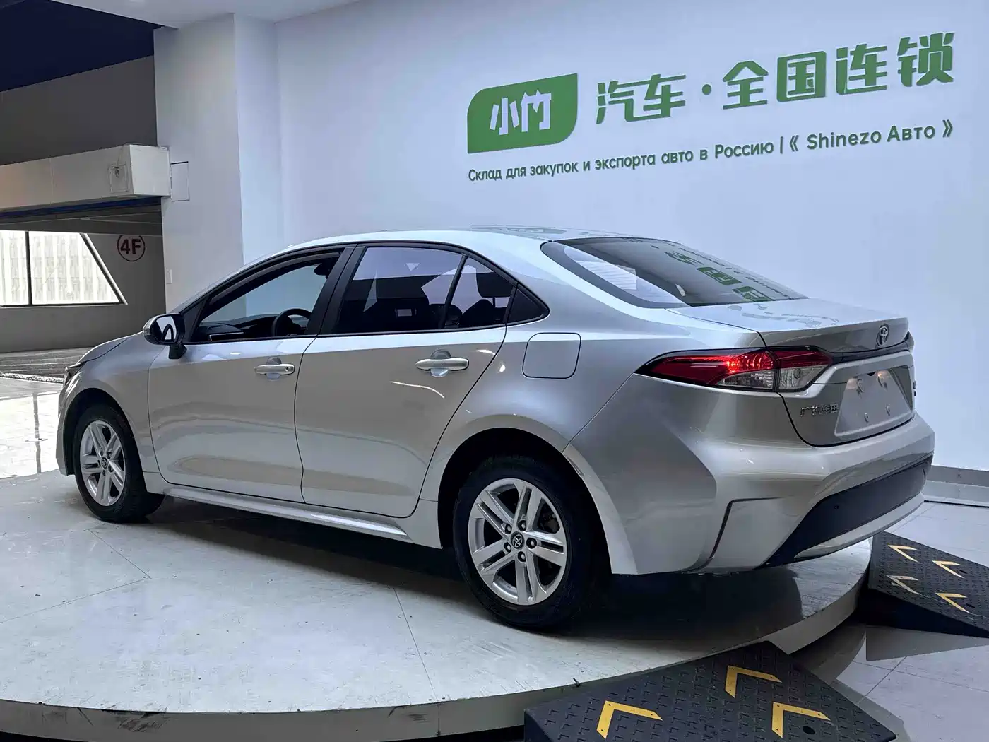 Toyota Levin 2021 185T CVT Luxury Edition фото 4