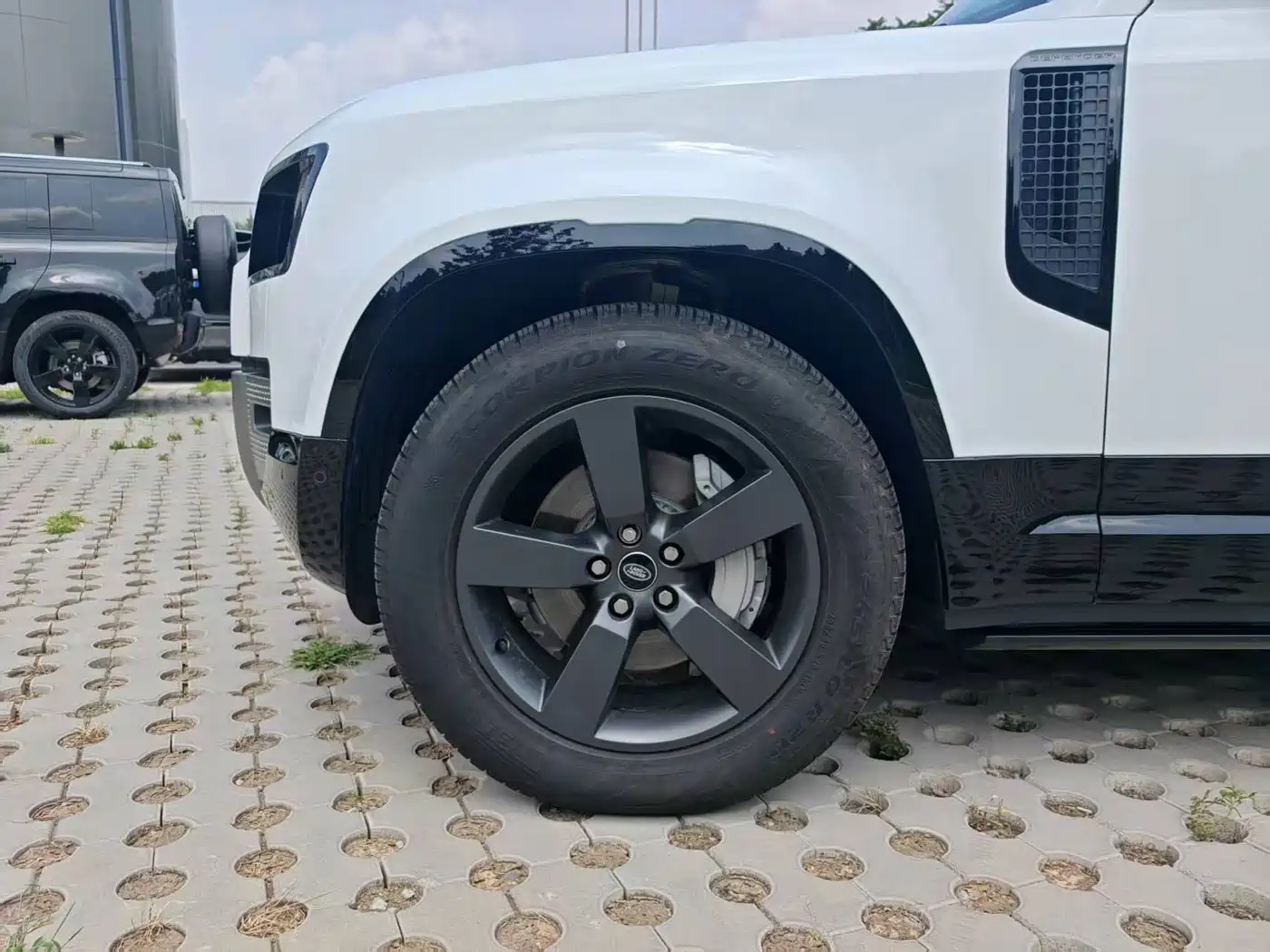 Land Rover Defender 2025 2025 110 3.0T P400 -Dynamic HSE