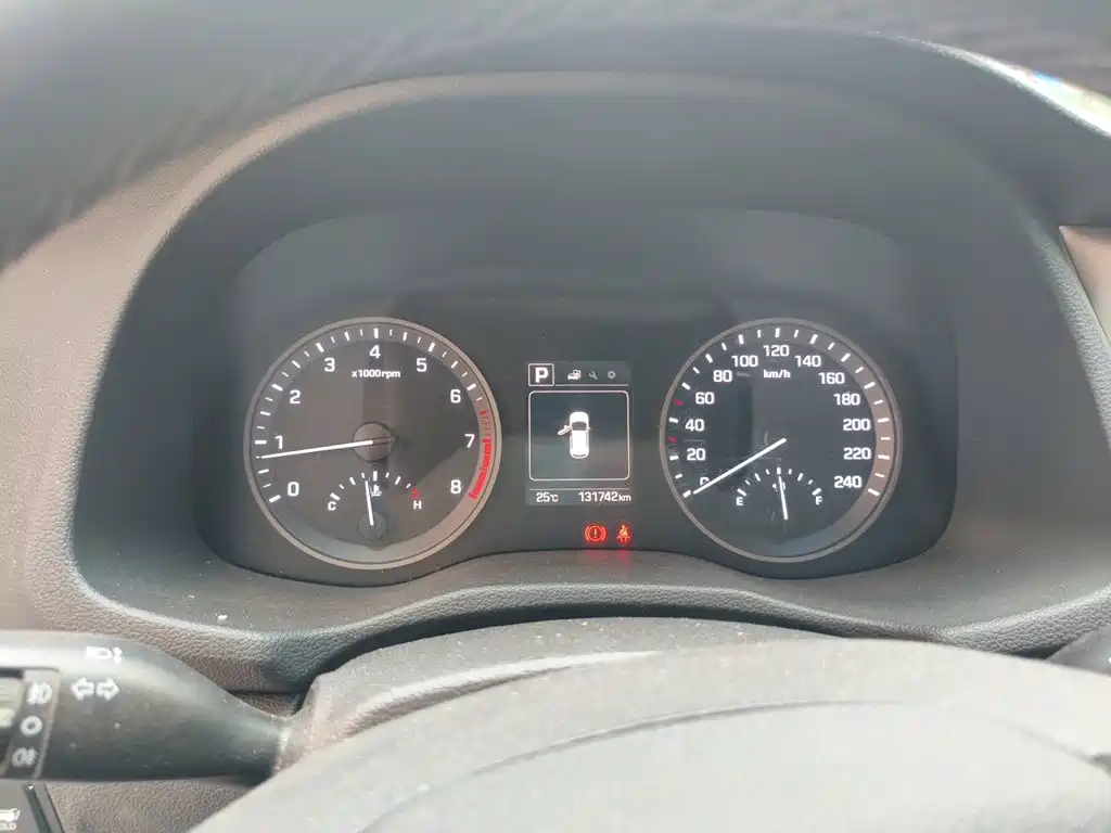 Фото 7 - Hyundai Tucson