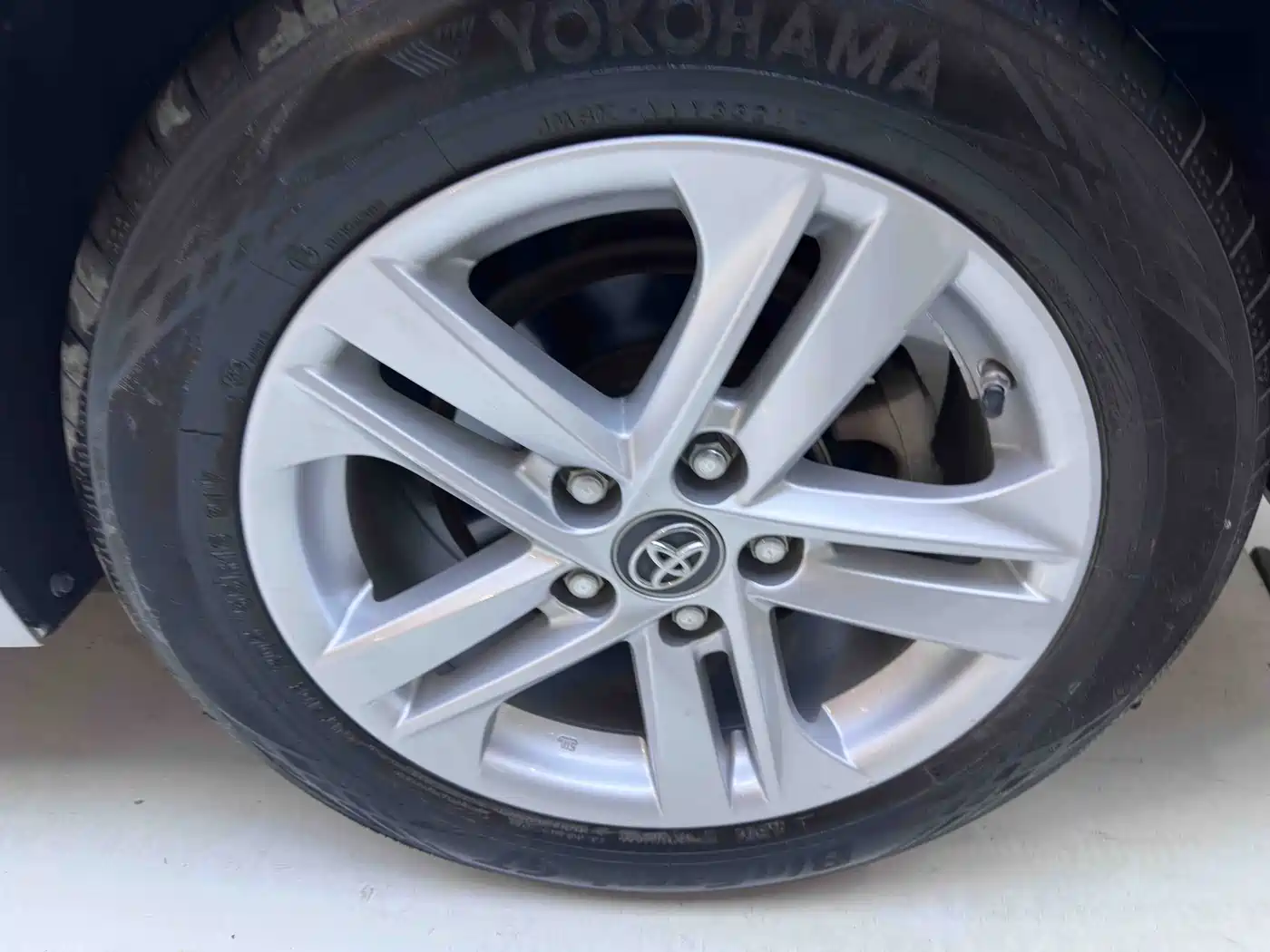 Toyota Levin 2021 185T CVT Luxury Edition фото 21