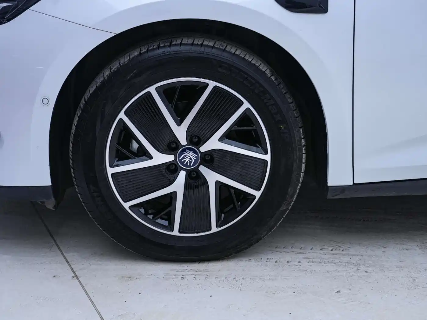 BYD Qin L 2025 DM-i Smart Drive Edition 120KM Surpassing фото 10