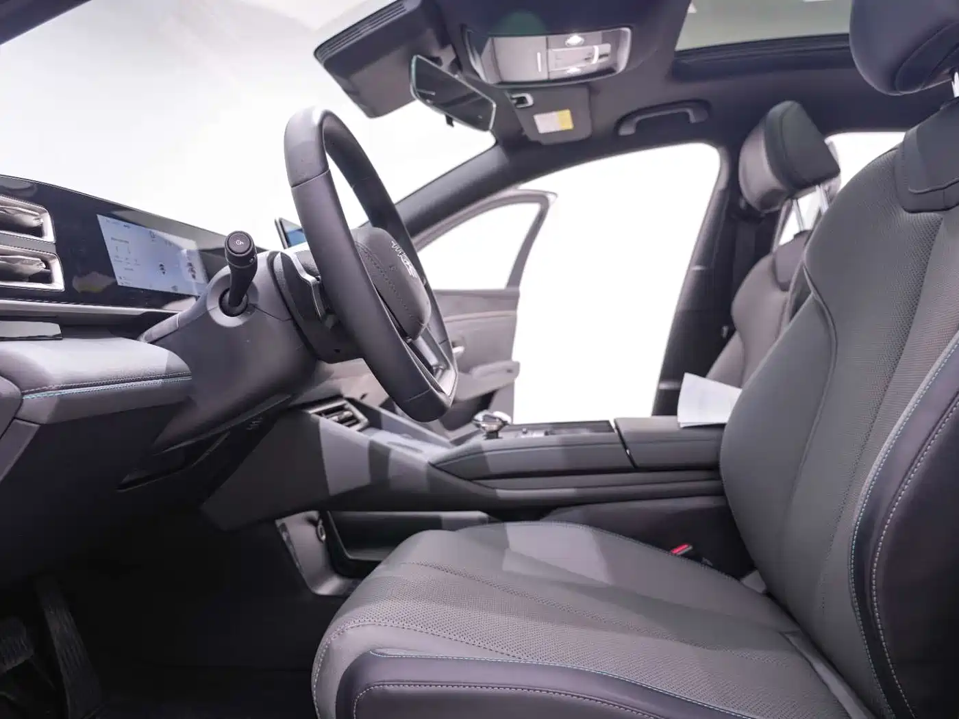BYD Qin L 2025 DM-i Smart Drive Edition 120KM Surpassing фото 22