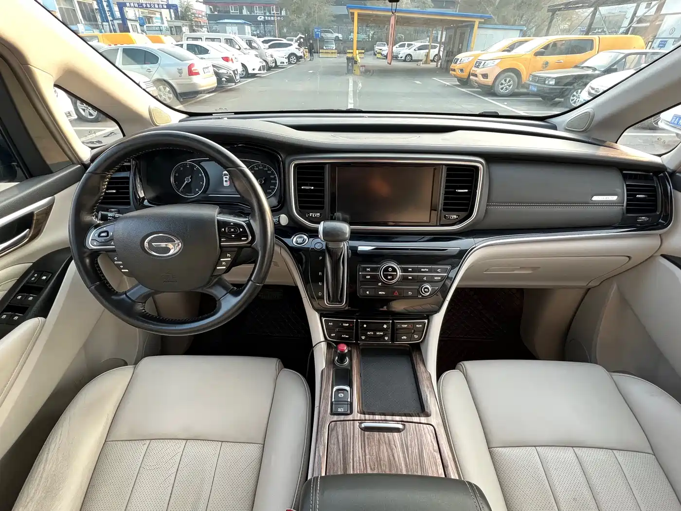GAC Trumpchi Trumpchi M8 2018 320T Exclusive Edition фото 6
