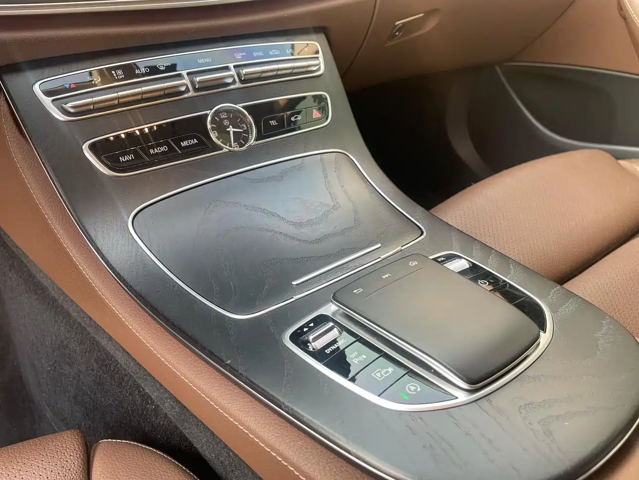 Mercedes-Benz E-Class 2019 E 200 L Sport фото 6