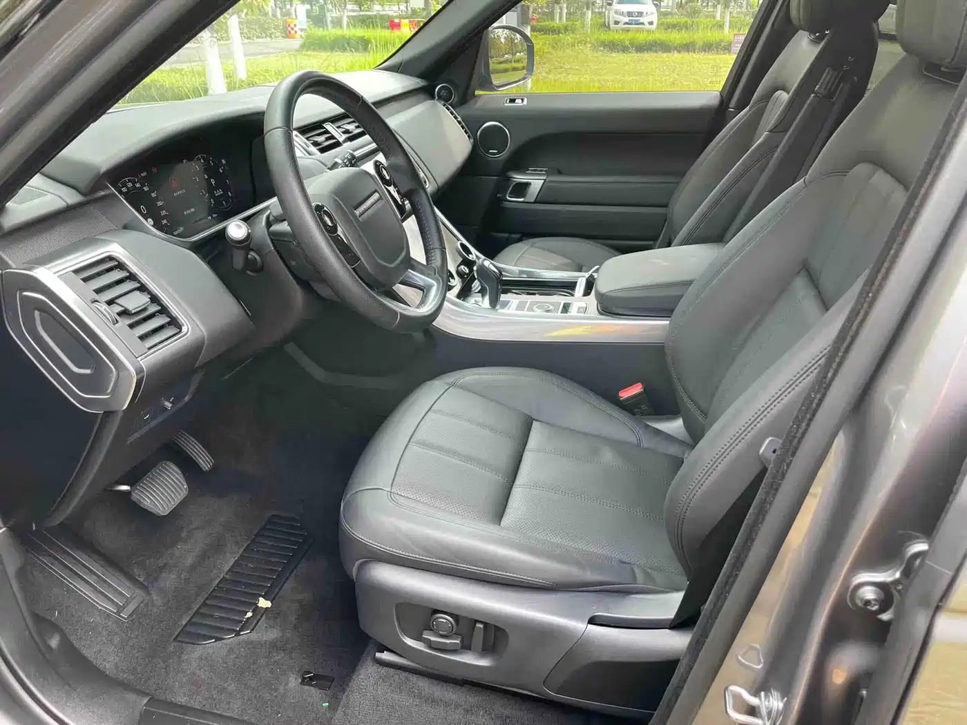 Land Rover Range Rover Sport 2021 3.0 L6 SE фото 7
