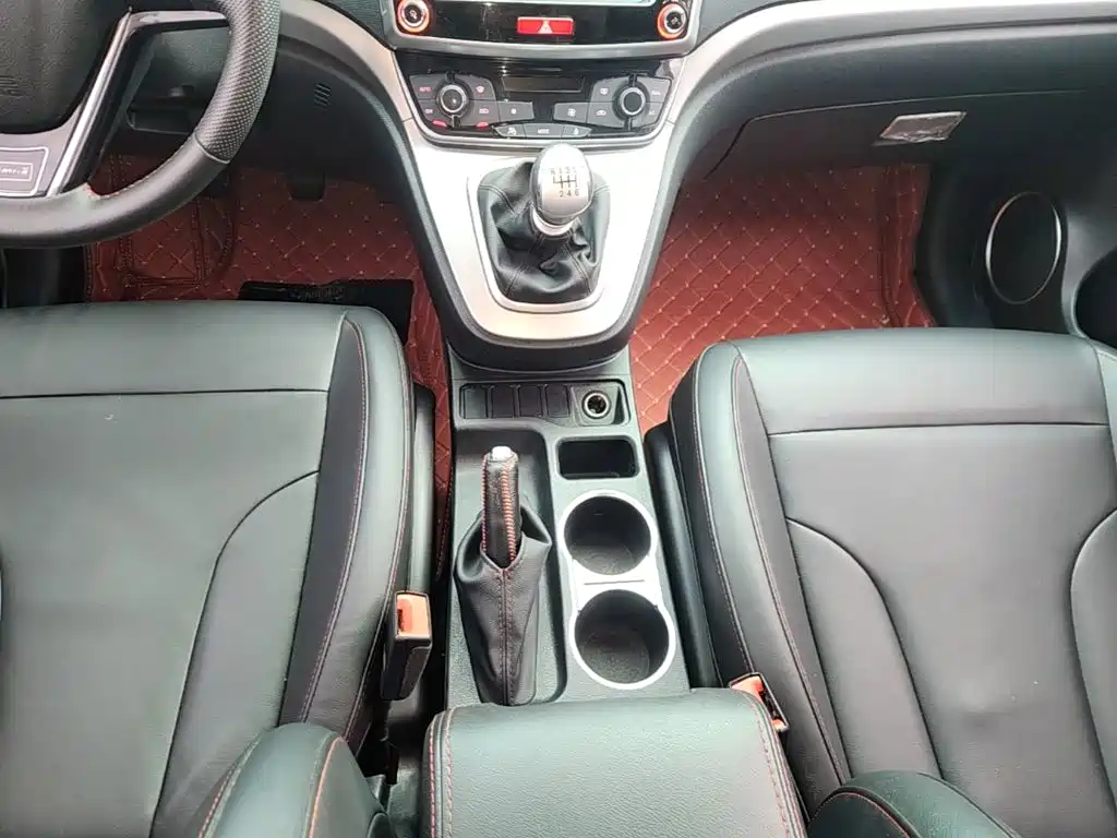 Фото 14 - Haval M6