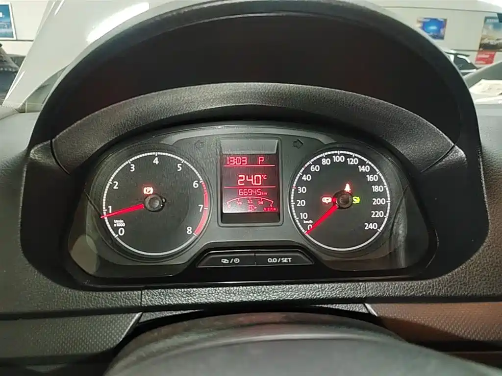 Volkswagen Jetta 2017 1.5L Automatic Fashion фото 12