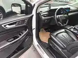 Фото 16 - Ford Edge