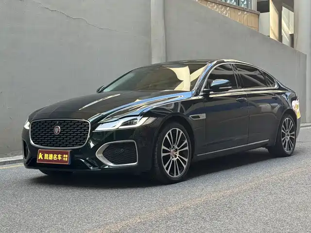 Jaguar XFL 2.0T P250, Моноприводный, Премиум Люкс
