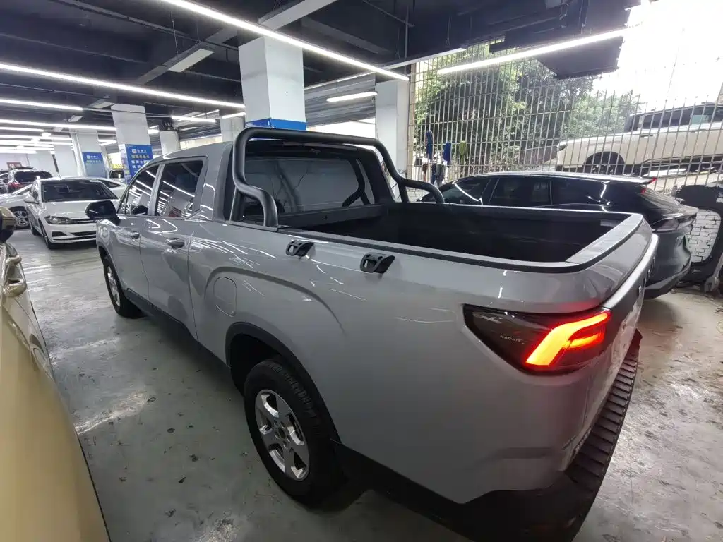 Geely Radar Radar King Kong 2025 2025 EM-P 4WD Long Bed Thousand-Mile King Kong