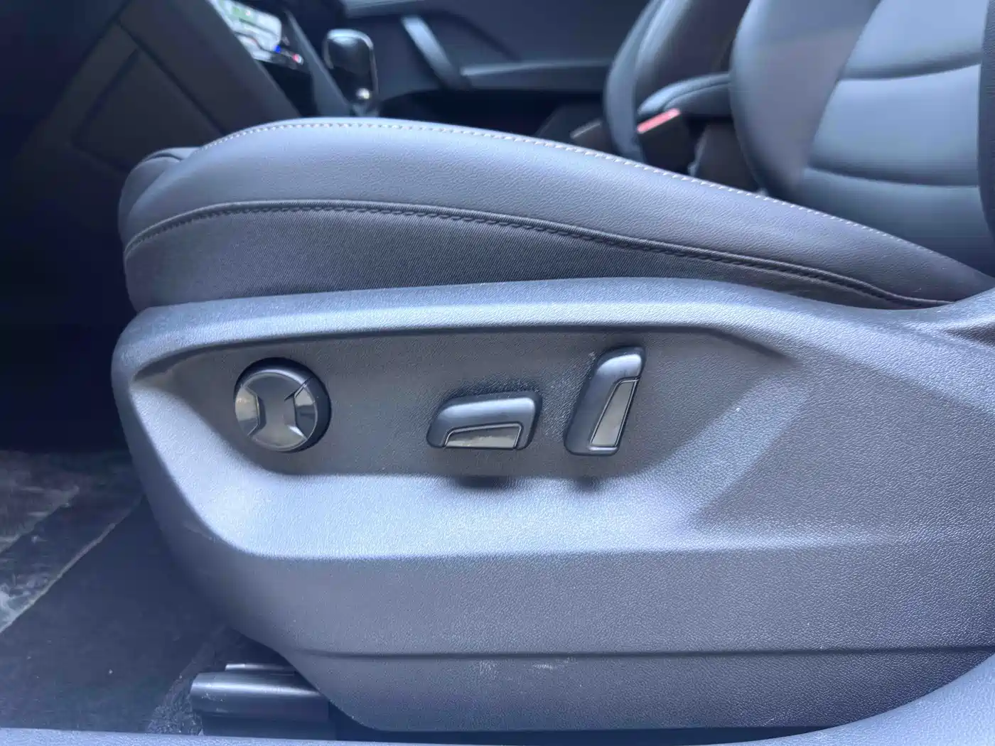 Volkswagen Tharu 2022 280TSI 2WD Comfort фото 17