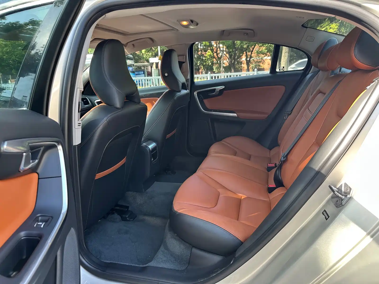Photo 14 - Volvo S60