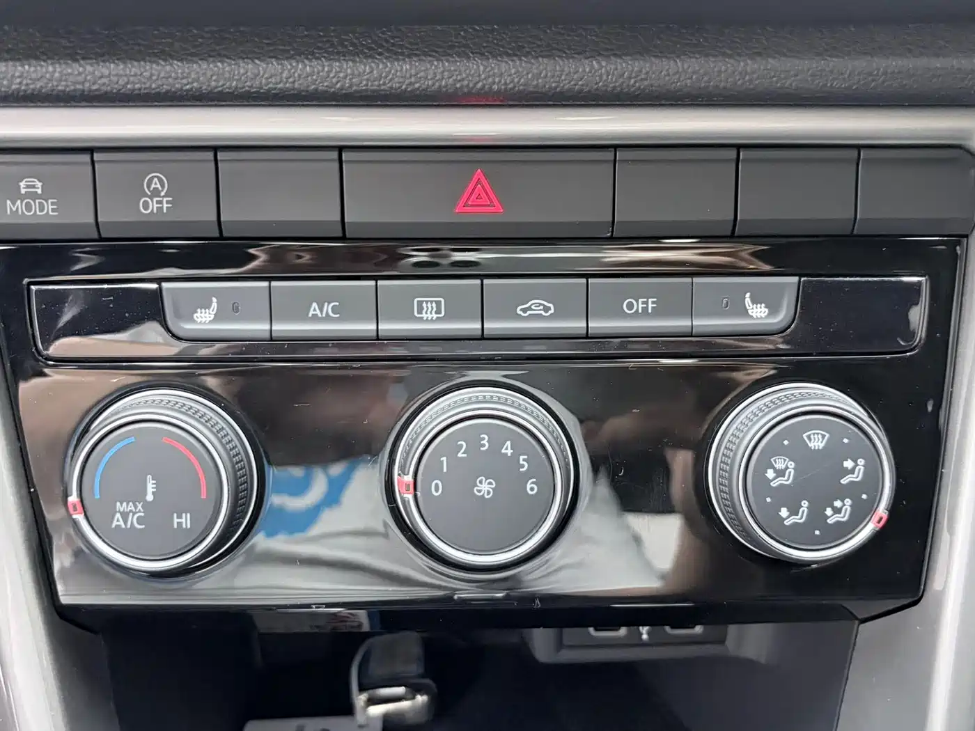 Volkswagen T-Roc, миниатюра 13