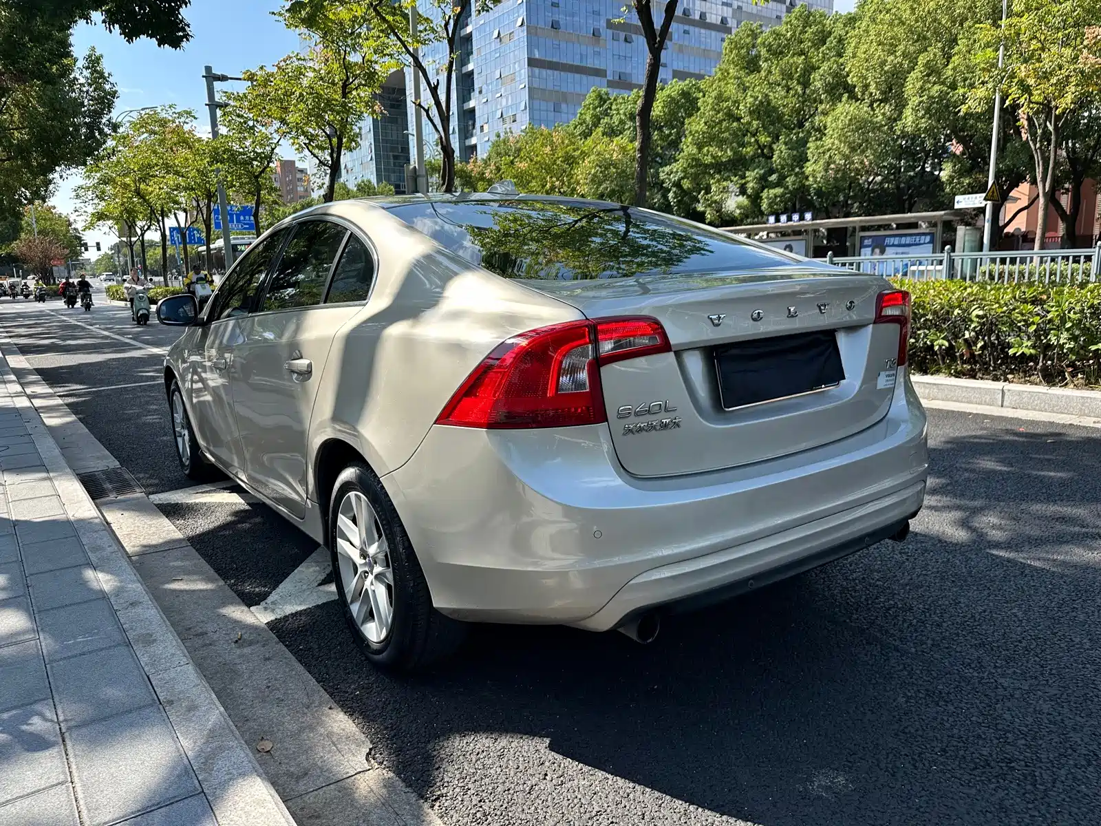 Photo 4 - Volvo S60
