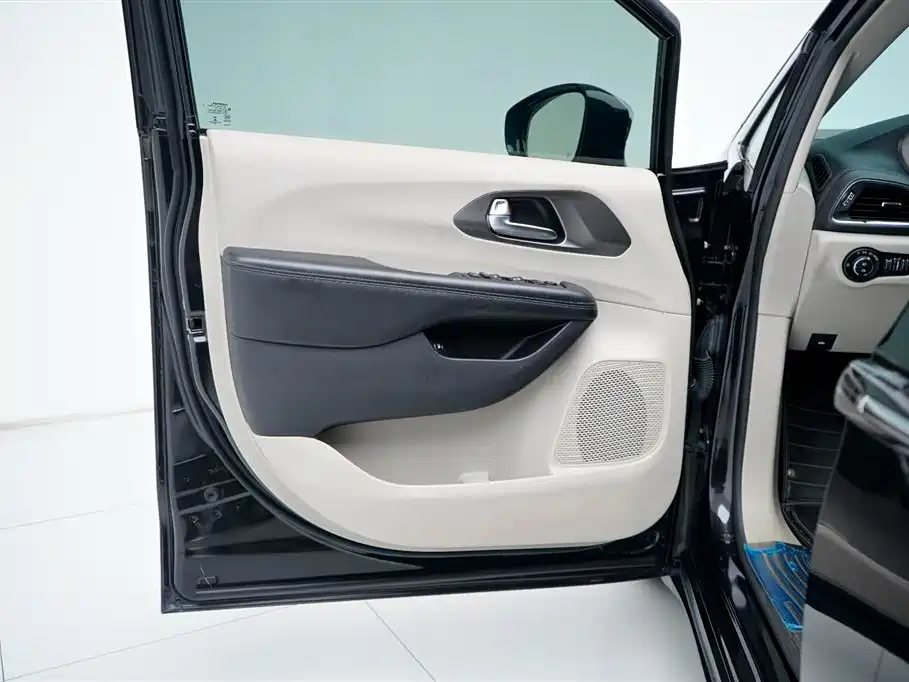 Chrysler Grand Caravan PHEV (Import) 2020 2018 3.6L Plug-in Hybrid