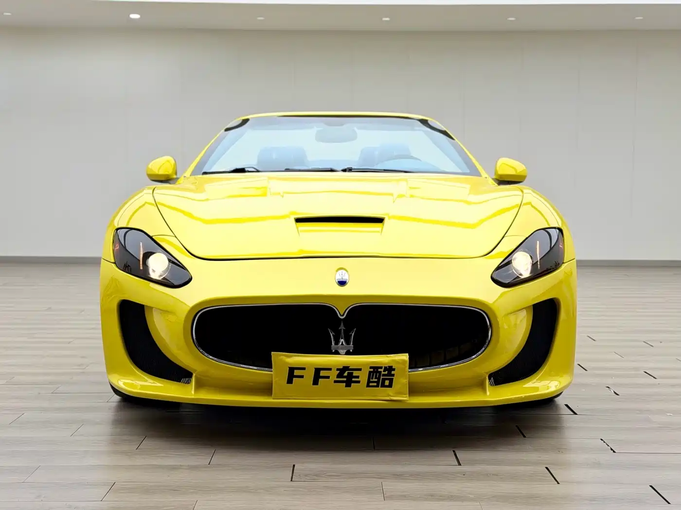 Maserati GranCabrio 2012 4.7L Sport фото 8