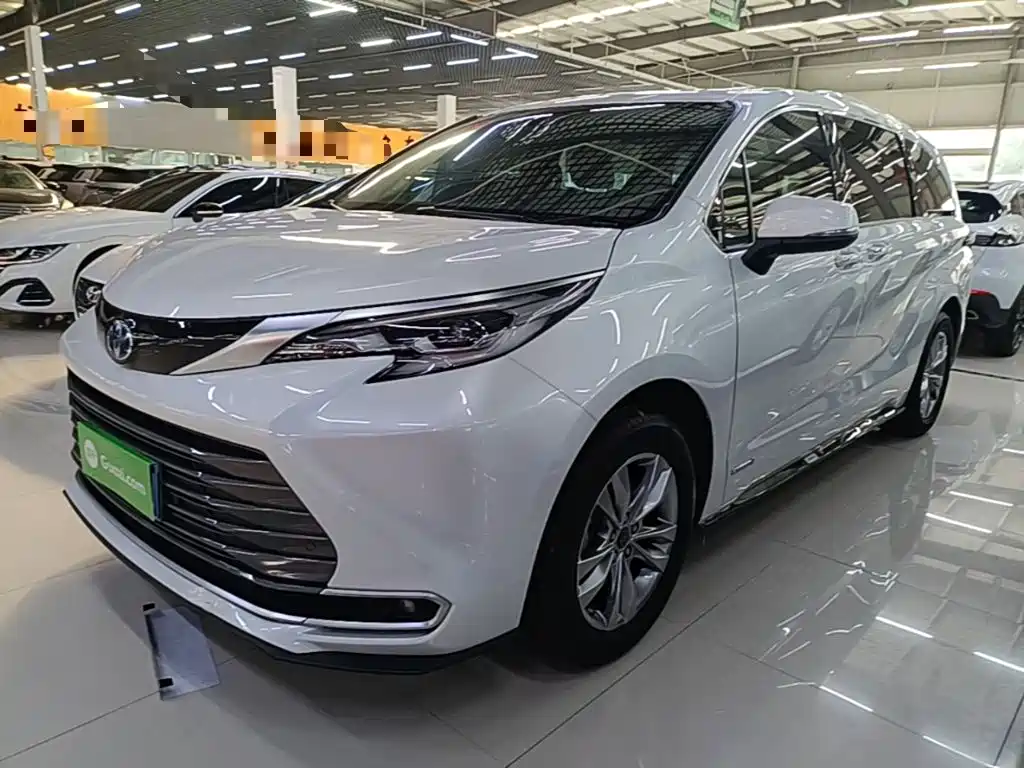 صورة 1 - Toyota Sienna
