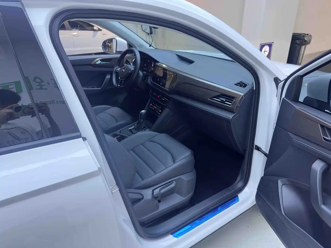Volkswagen Tharu 2022 280TSI 2WD Comfort фото 11
