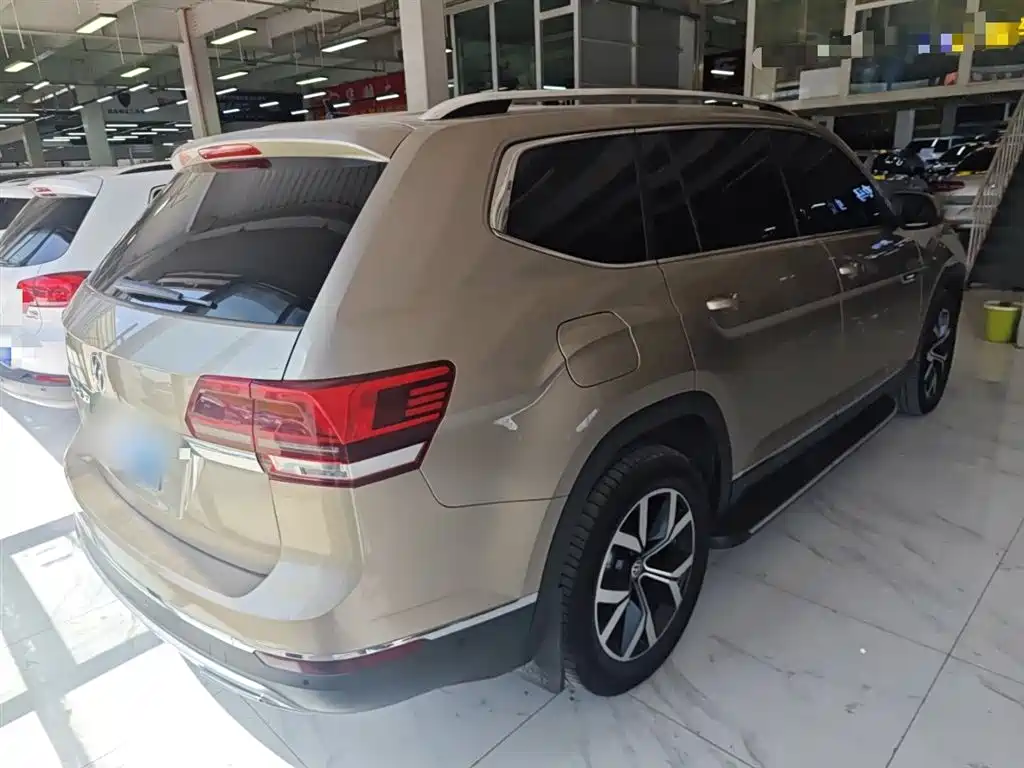 Volkswagen Teramont 2020 380TSI 4WD Luxury Edition China VI фото 13