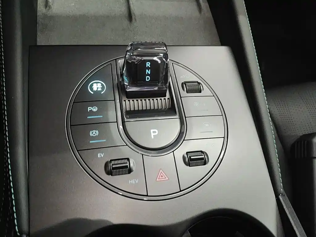 BYD Seal 06 New Energy 2025 DM-i Smart Drive Edition 120KM Luxury фото 14
