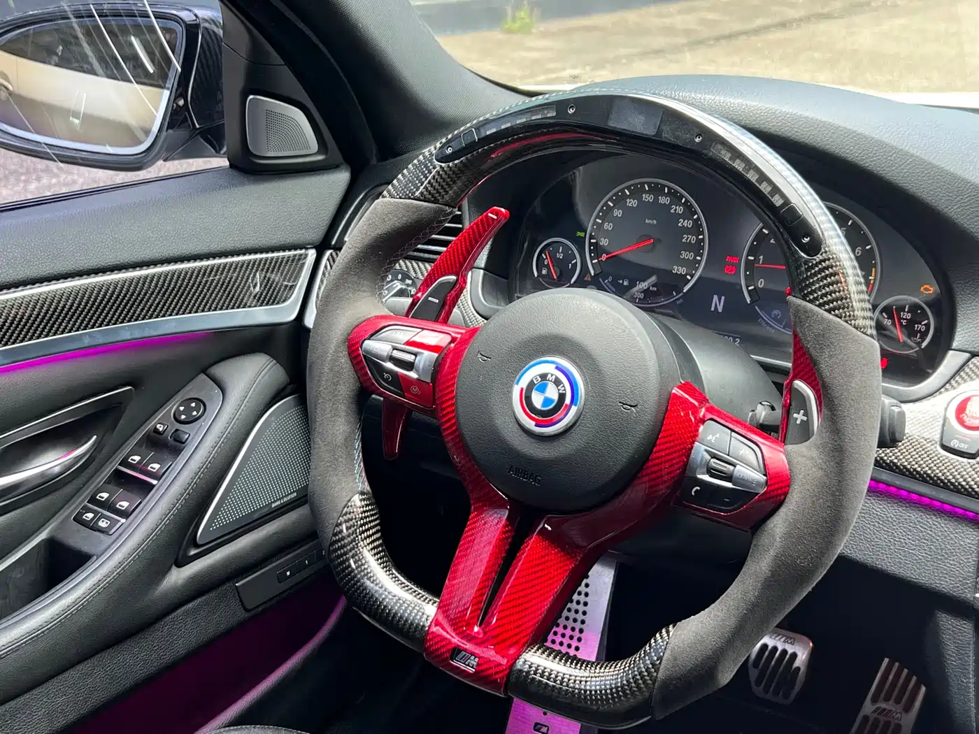 Фото 8 - BMW M5