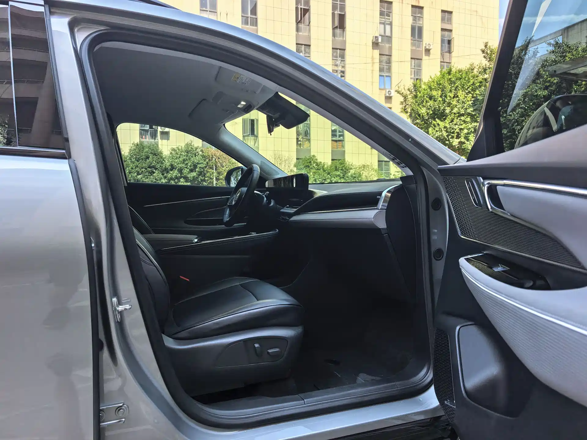 Фото 20 - Buick E5