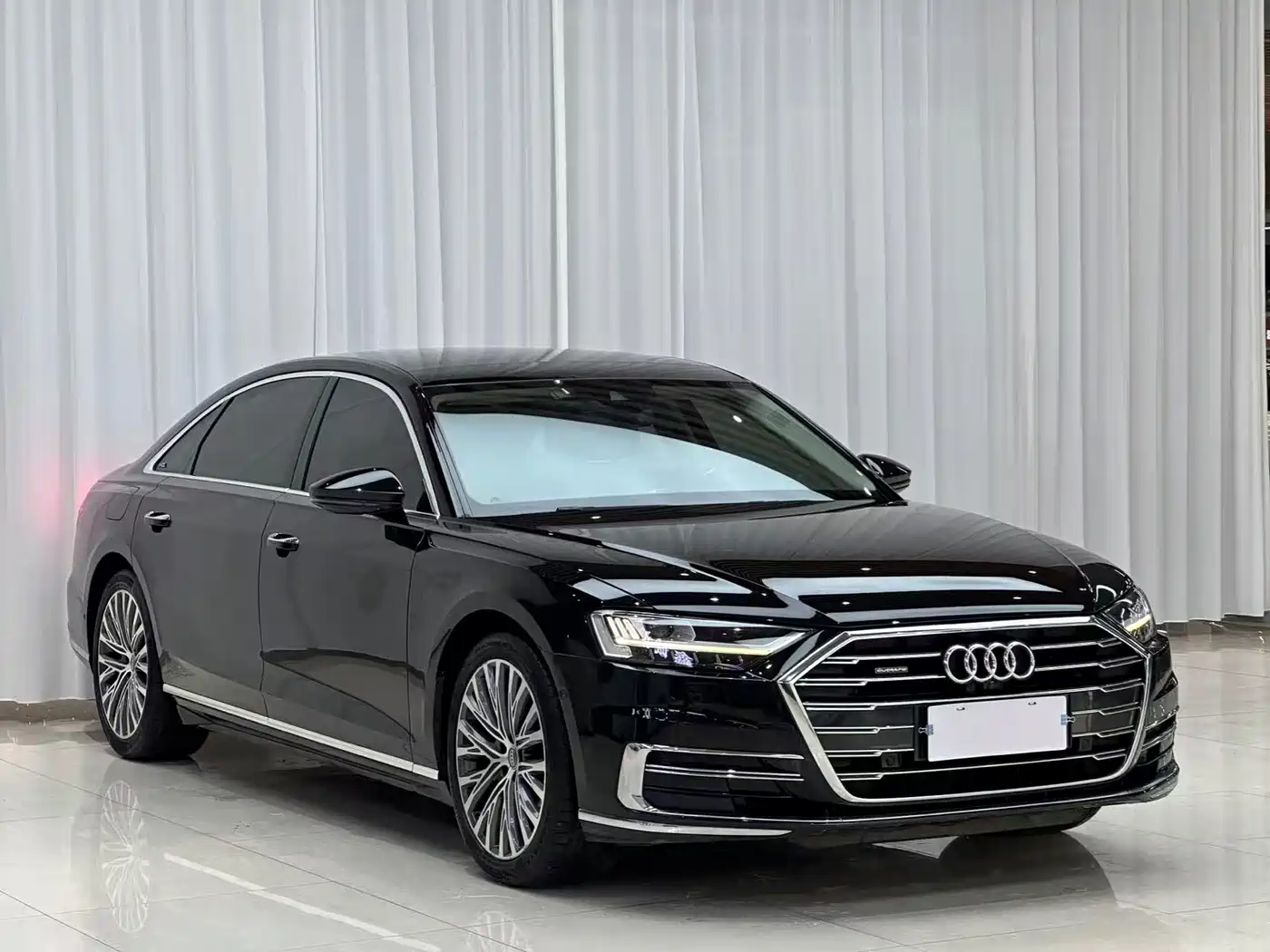 Audi A8 2019 Plus A8L 50 TFSI quattro Luxury фото 3