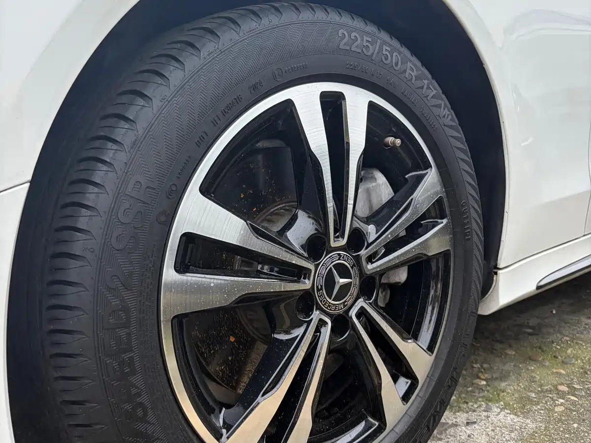 Фото 7 - Mercedes-Benz C-Class