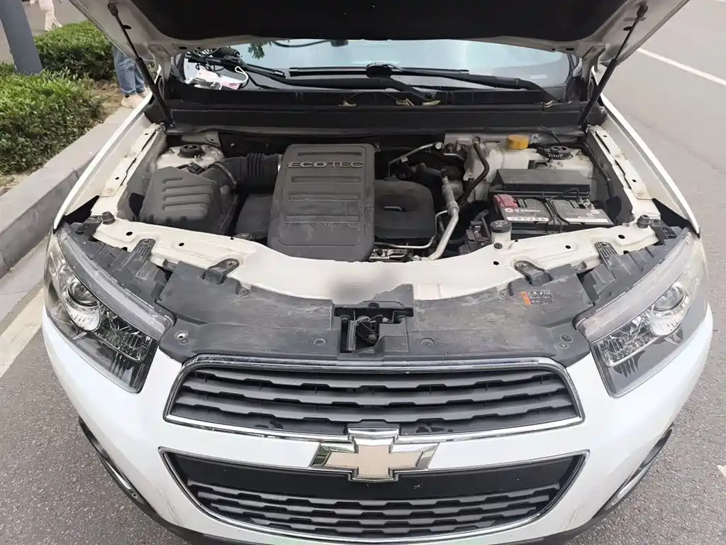Chevrolet Captiva 2015 2.4L 2WD Urban Edition 5-seater фото 17