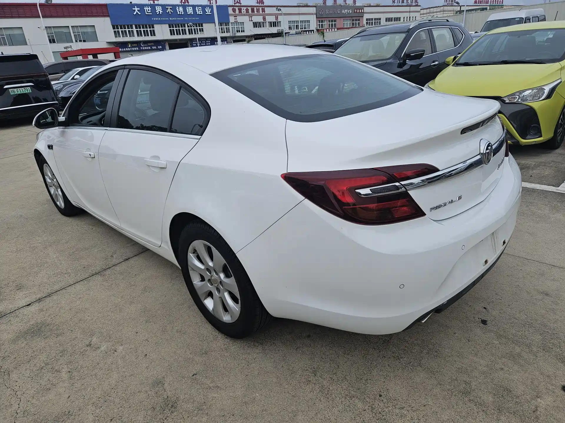 Фото 11 - Buick Regal