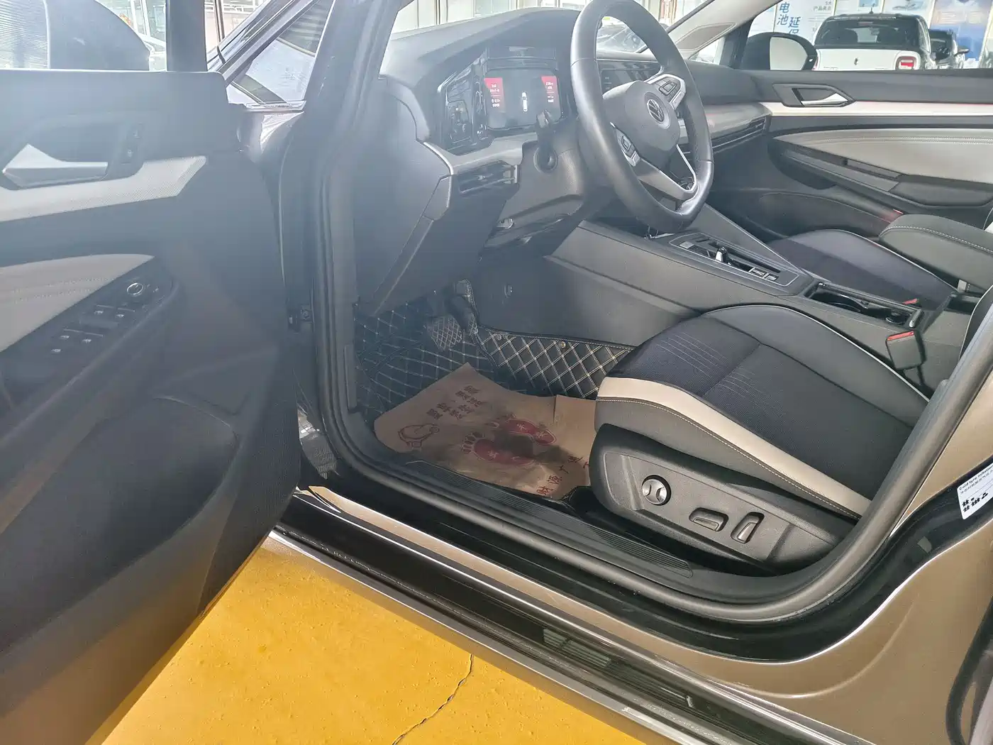 Volkswagen Golf 2021 280TSI DSG Pro фото 2