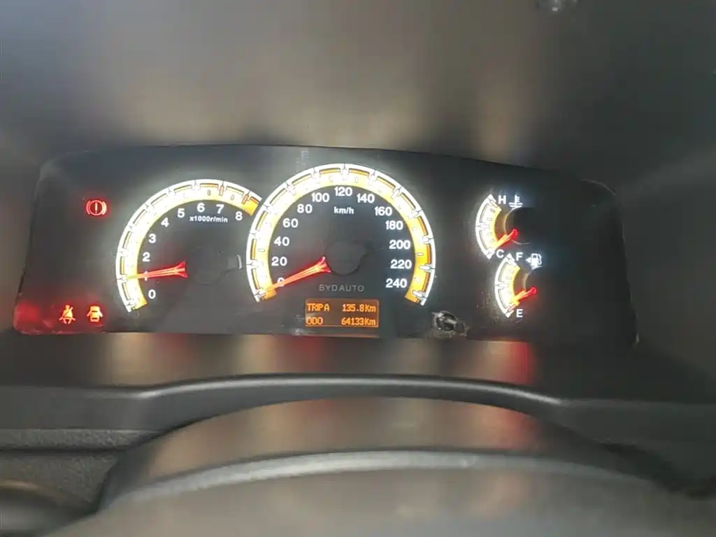 BYD F3 2015 Energy-saving Edition 1.5L Manual Comfort фото 12