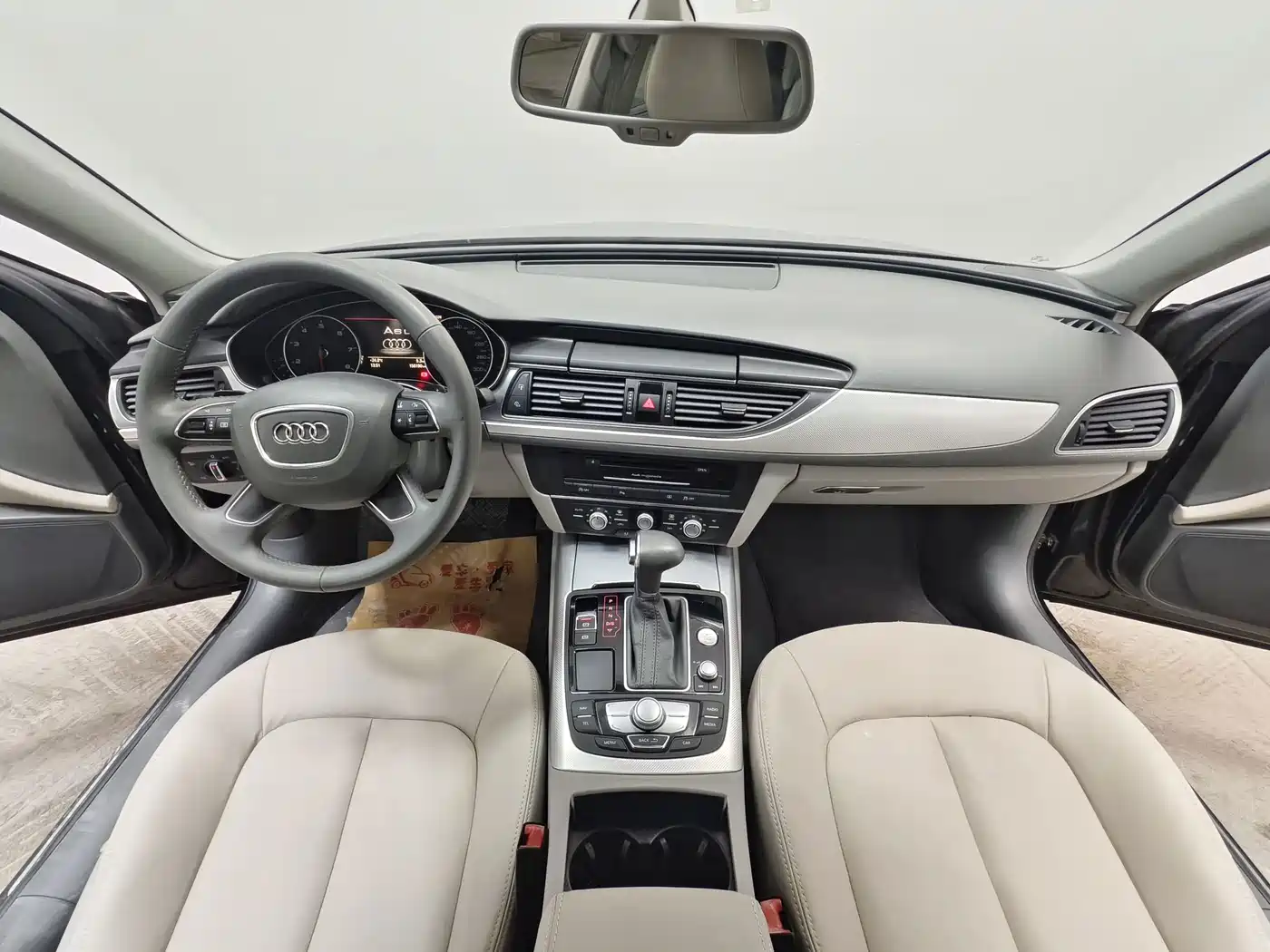 Фото 9 - Audi A6L