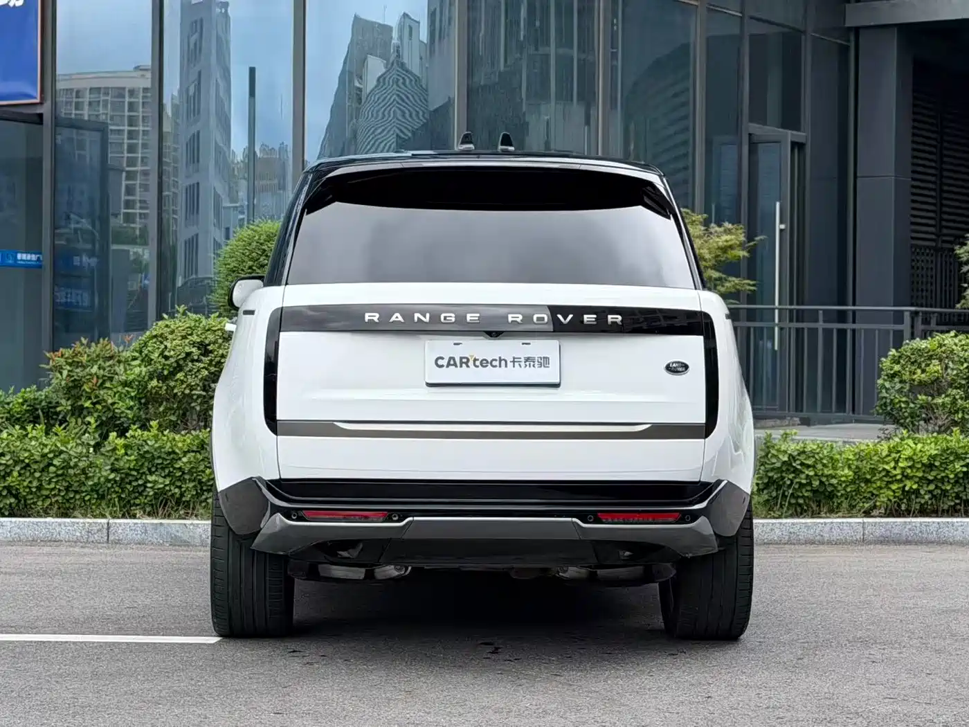 2026 Land Rover Range Rover