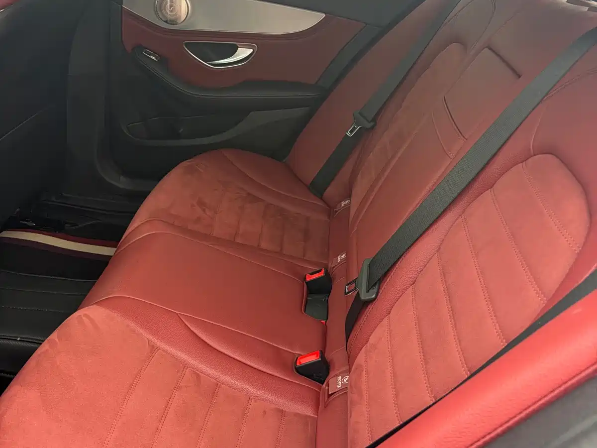 Фото 20 - Mercedes-Benz C-Class