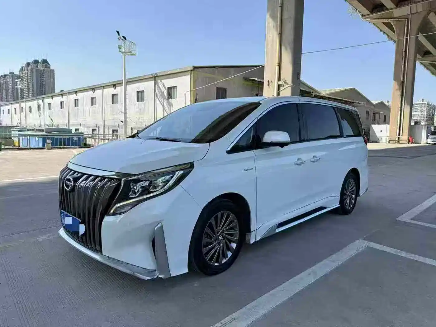 Photo 1 - GAC Trumpchi Trumpchi M8