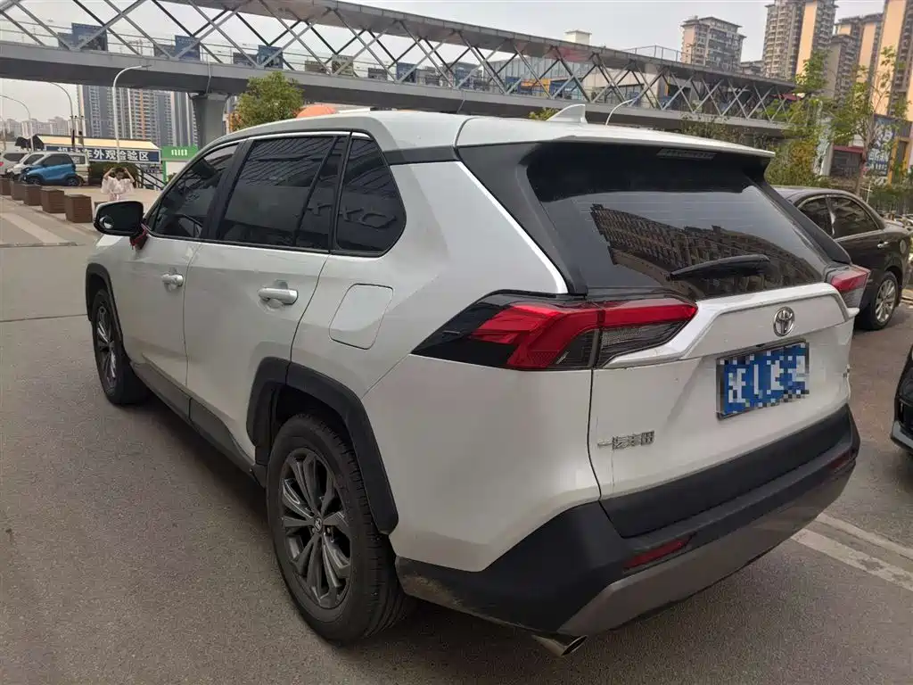 TOYOTA RAV4 RONGFANG