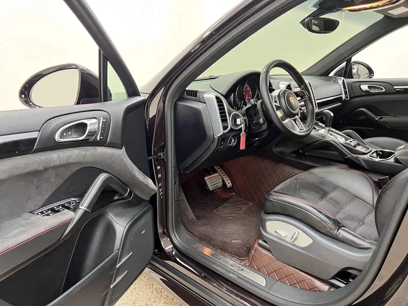 Porsche Cayenne 2015 Cayenne GTS 3.6T фото 15