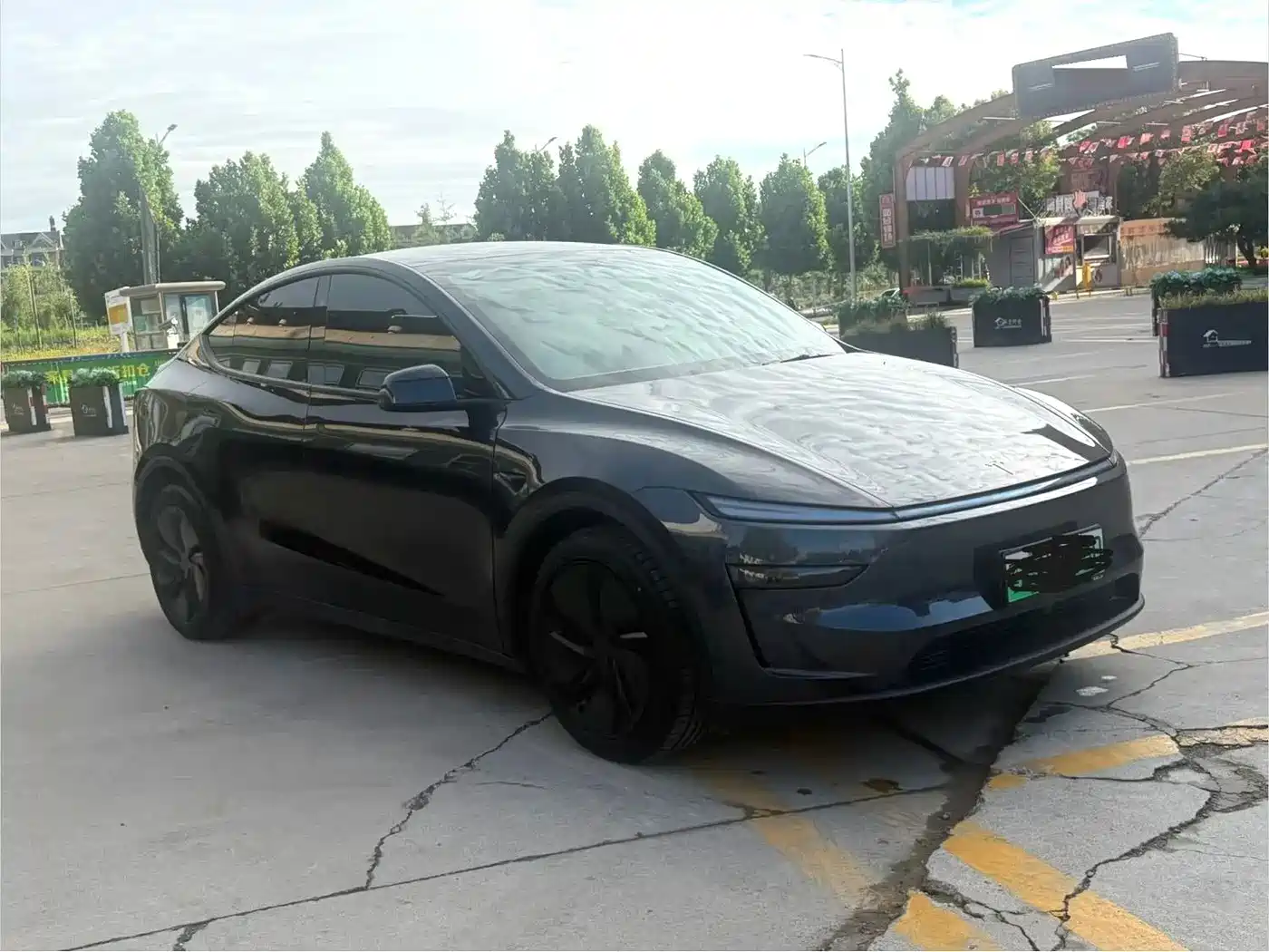 Photo 3 - Tesla Model Y