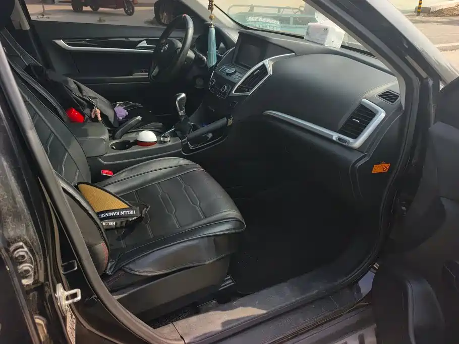 Фото 8 - Dongfeng Aeolus Dongfeng Fengshen AX7