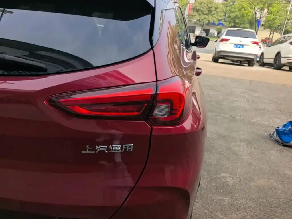 Фото 8 - Buick Encore