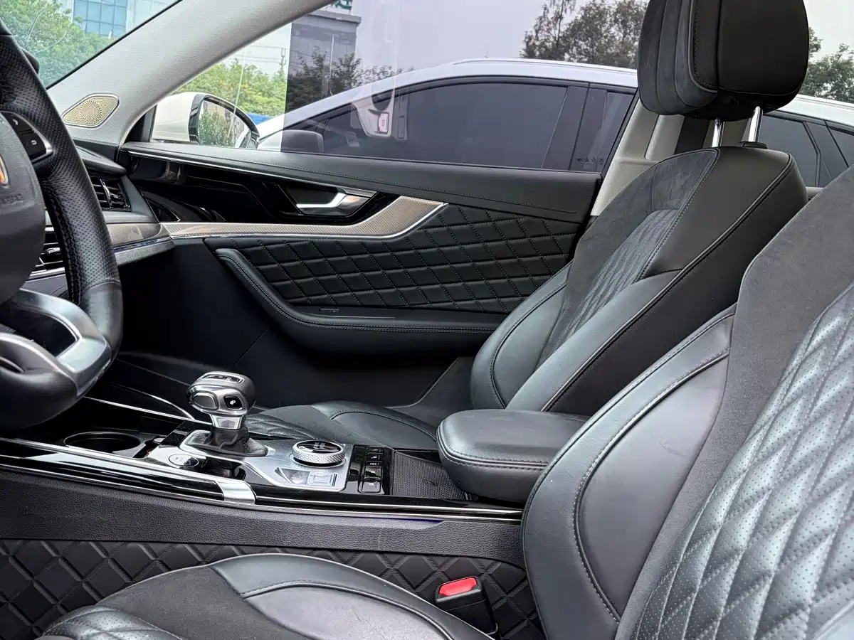 Hongqi HS5 2020 2019 2.0T Smart Connect Enjoy Edition