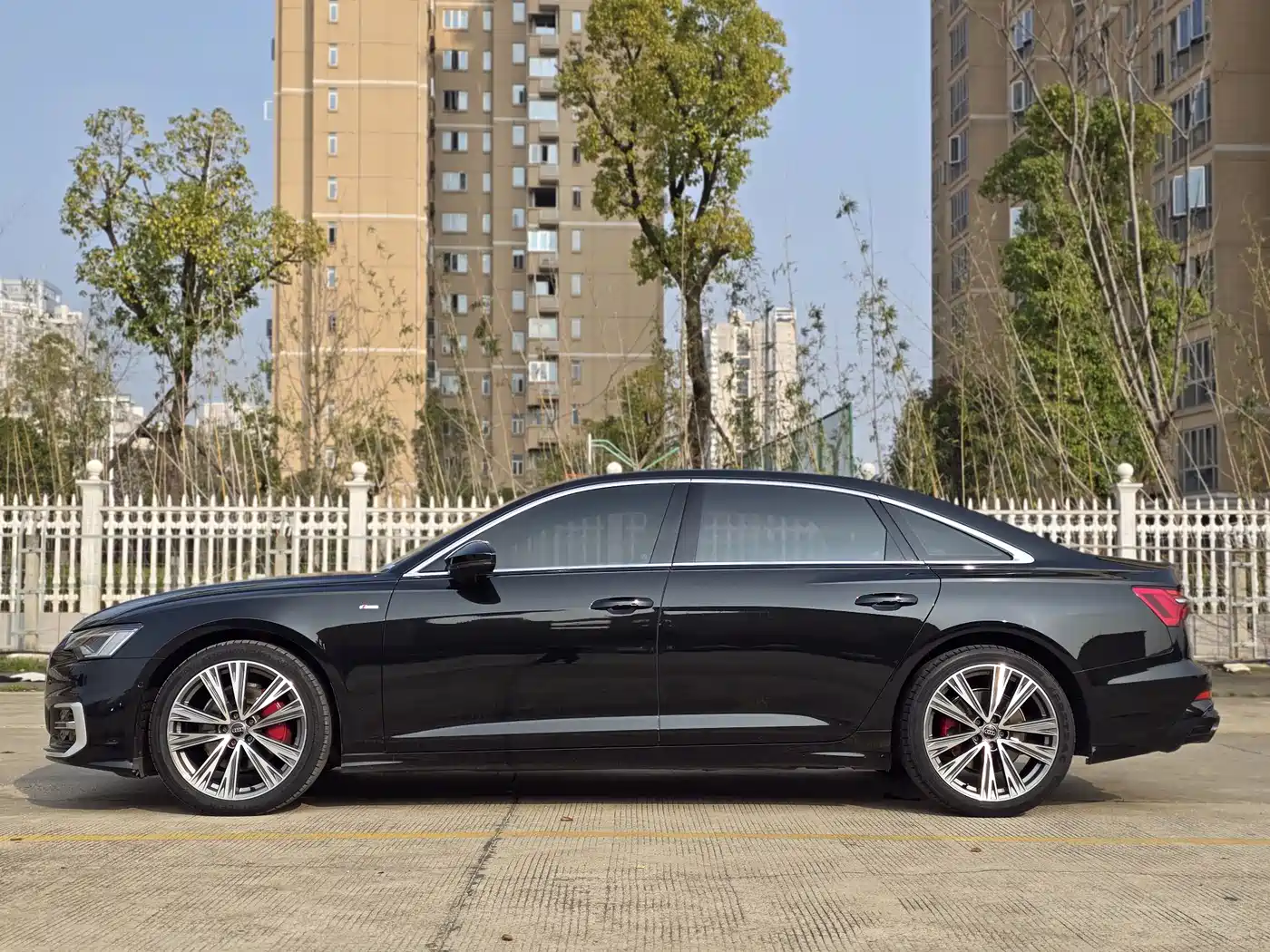Audi A6L 2021 40 TFSI Luxury Elegance фото 4