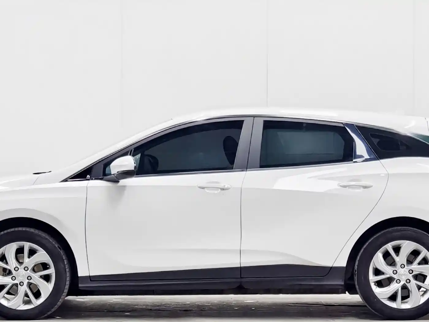 BUICK SLIGHTLY BLUE 6