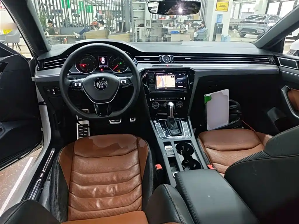 Volkswagen FAW-Volkswagen CC 2019 330TSI Charm Edition China VI фото 10